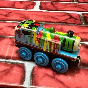 Thomas & Friends Railway PAINT SPLATTERED THOMAS Train